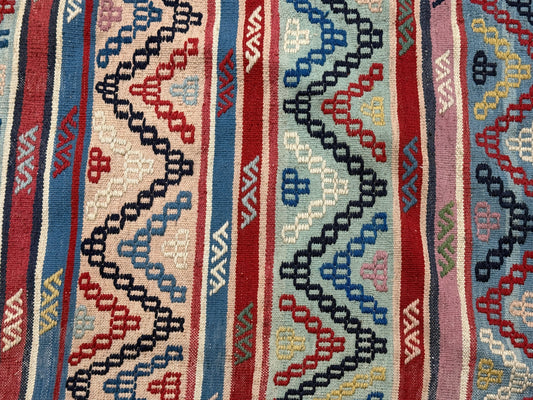 Vintage Handwoven Geometric Persian Oriental Rug - Handwoven - 46 x 67"