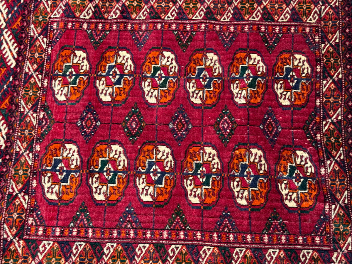 Vintage Handwoven Red Floral Oriental Persian Rug - Handwoven  - 34 x 41"
